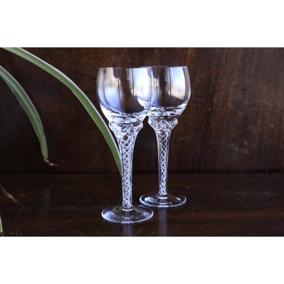 Vintage crystal twist stem cordial glasses, Bohemia Crystalex Suzanne pattern - Picture 4 of 9